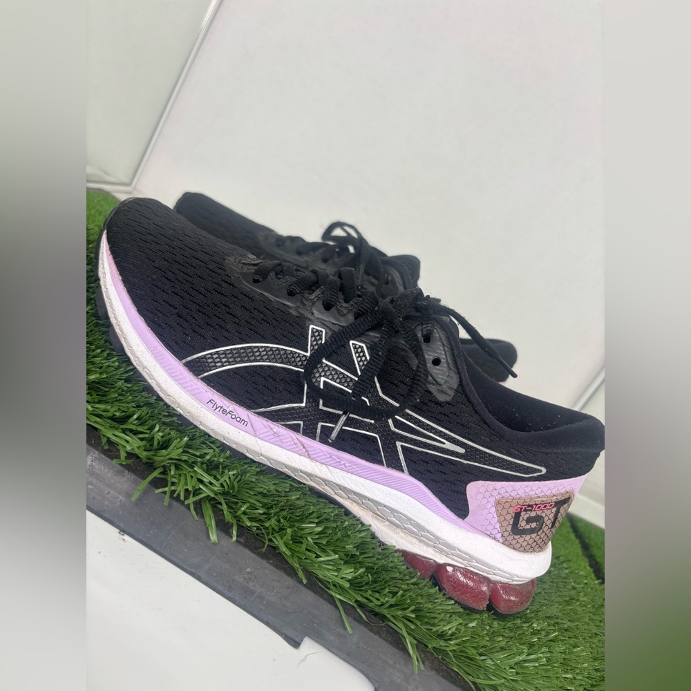 ASICS GT-1000 9 womens size 9 Black Purple Great